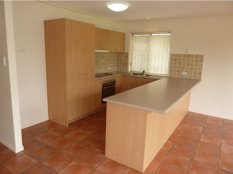 29 Barrs Avenue, Oxenford QLD 4210