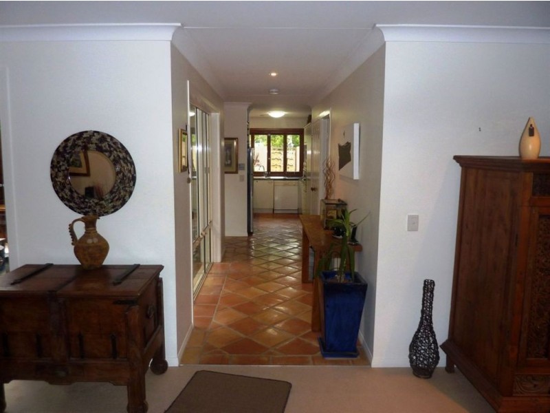 3 Abby Crescent, Ashmore QLD 4214