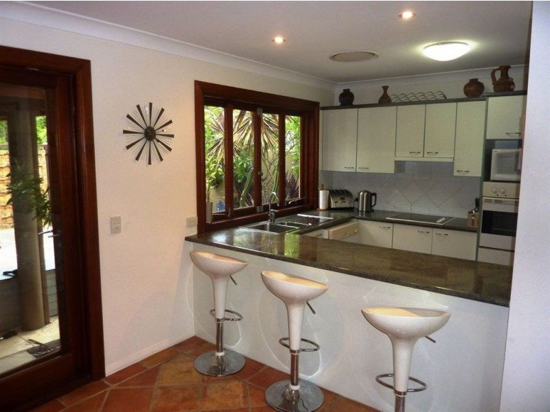 3 Abby Crescent, Ashmore QLD 4214