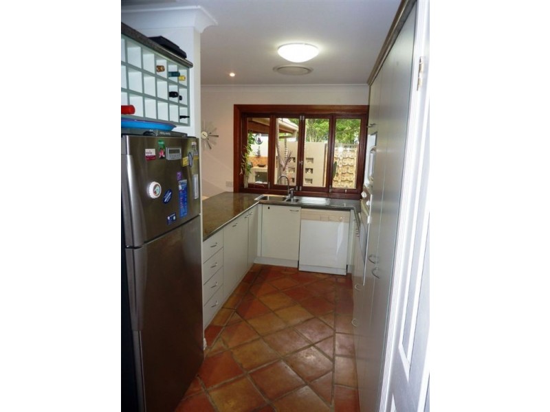 3 Abby Crescent, Ashmore QLD 4214