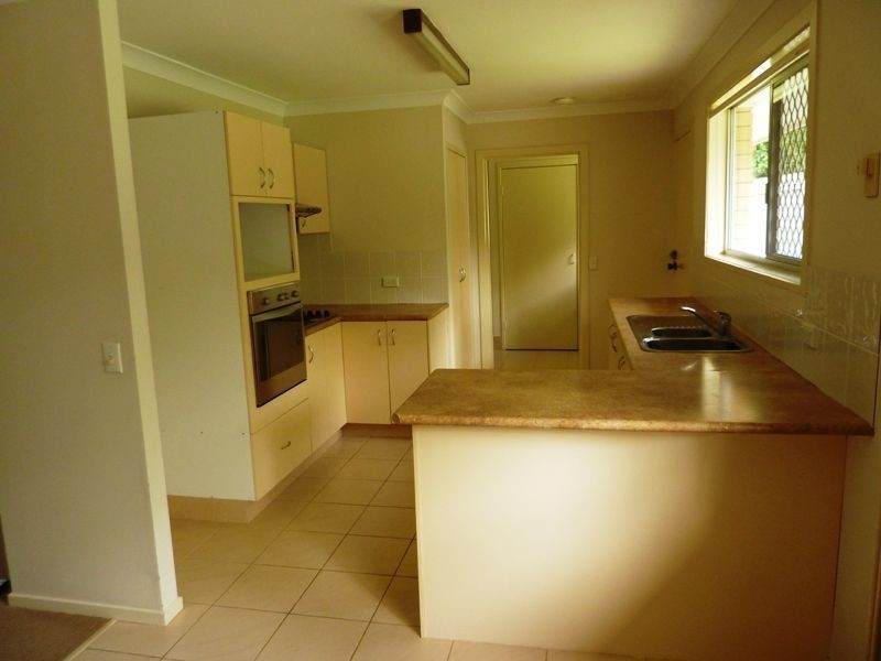 22 Yangoora Crescent, Ashmore QLD 4214