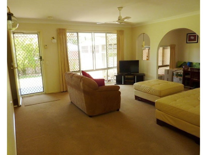 22 Yangoora Crescent, Ashmore QLD 4214