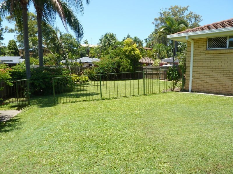 22 Yangoora Crescent, Ashmore QLD 4214