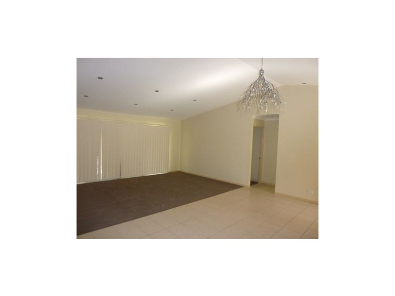 16 Ferngrove Avenue, Upper Coomera QLD 4209