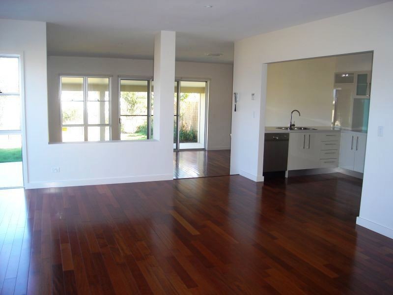 7003 Vista Drive, Ashmore QLD 4214