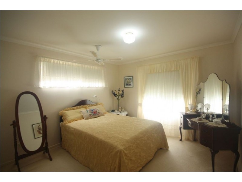 82 70 Hansford Road, Coombabah QLD 4216