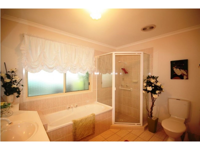 82 70 Hansford Road, Coombabah QLD 4216