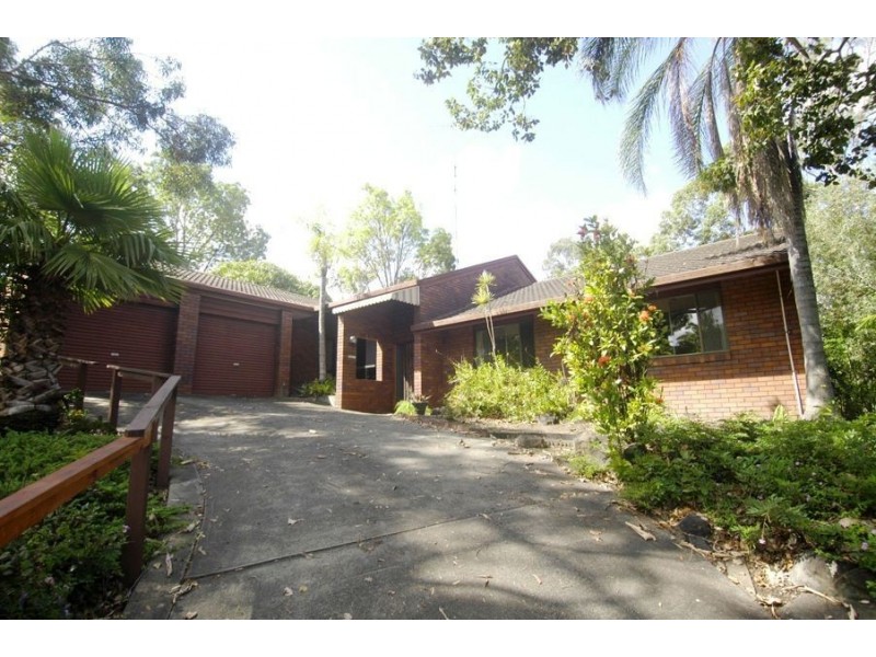 8 Tulla Place, Ashmore QLD 4214