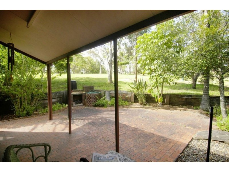 8 Tulla Place, Ashmore QLD 4214