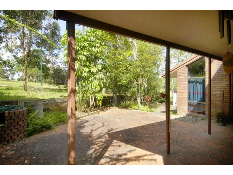 8 Tulla Place, Ashmore QLD 4214