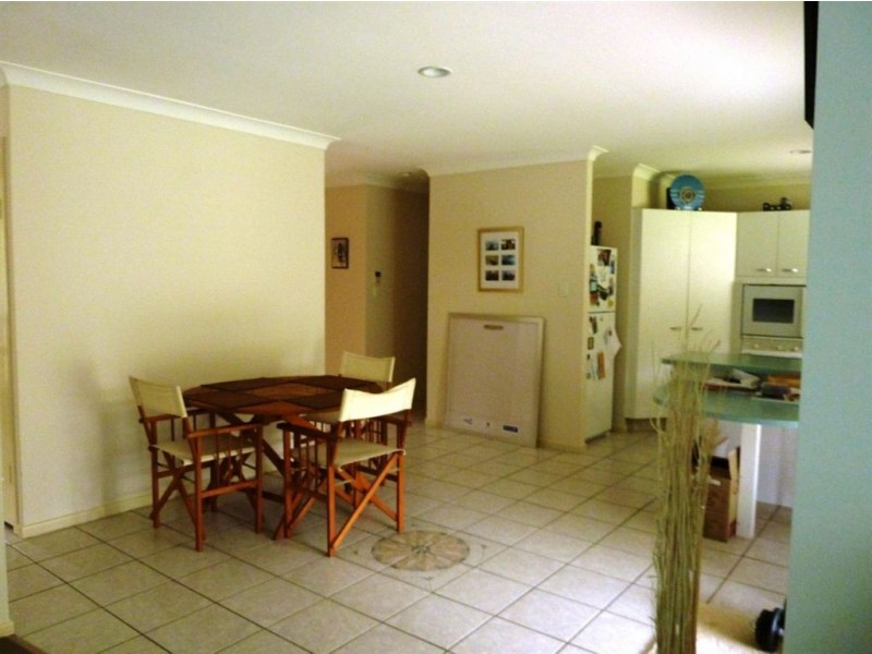 30 Kosciusko Crescent, Southport QLD 4215