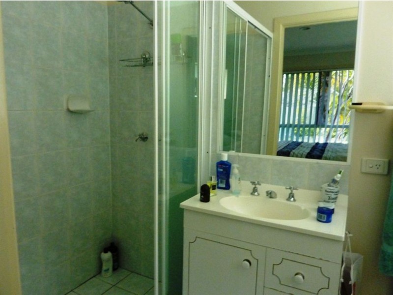 30 Kosciusko Crescent, Southport QLD 4215