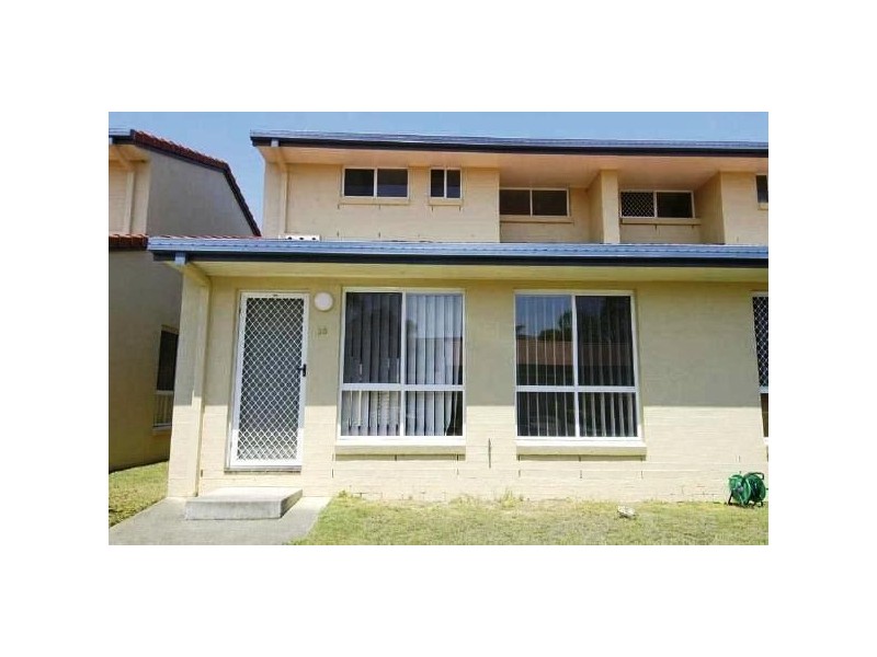 26/13 Brown Street, Labrador QLD 4215