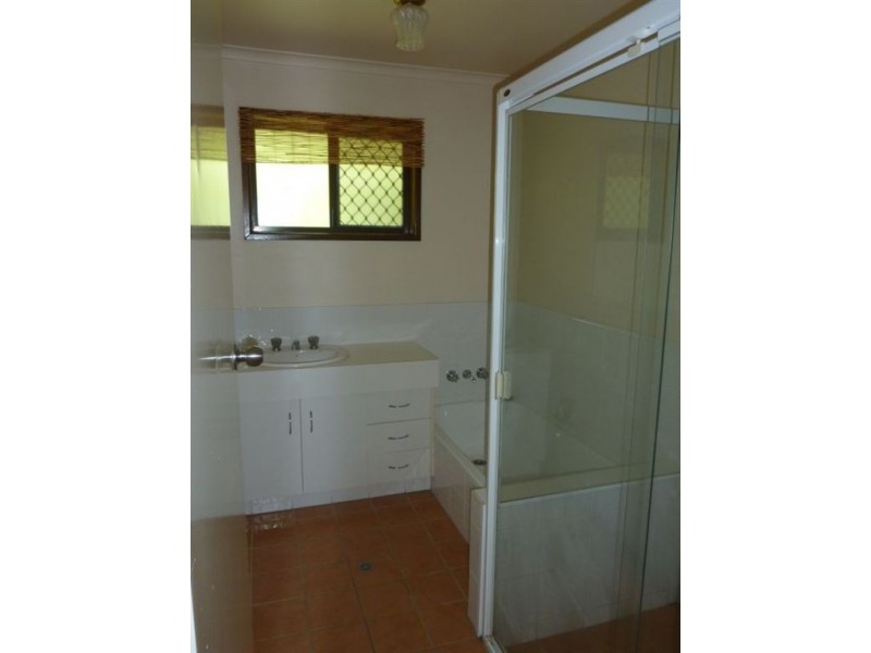 63 Mingaletta Drive, Ashmore QLD 4214