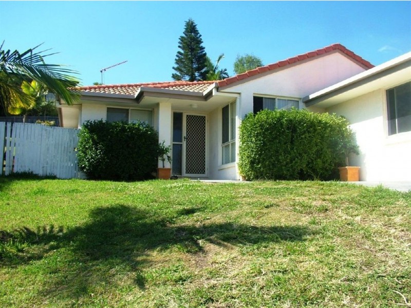 19 Mona Court, Oxenford QLD 4210