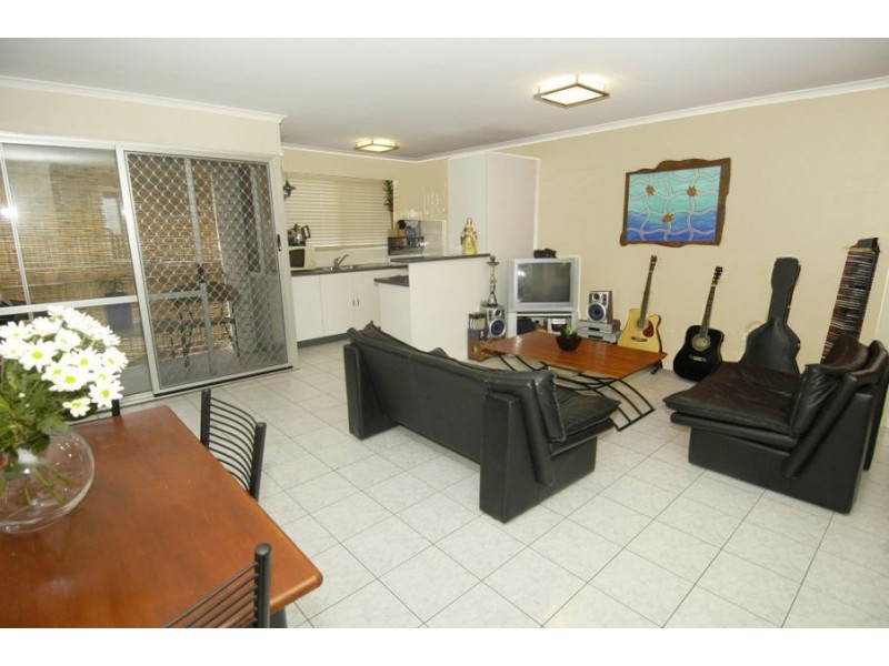 11/26 Labrador Street, Labrador QLD 4215