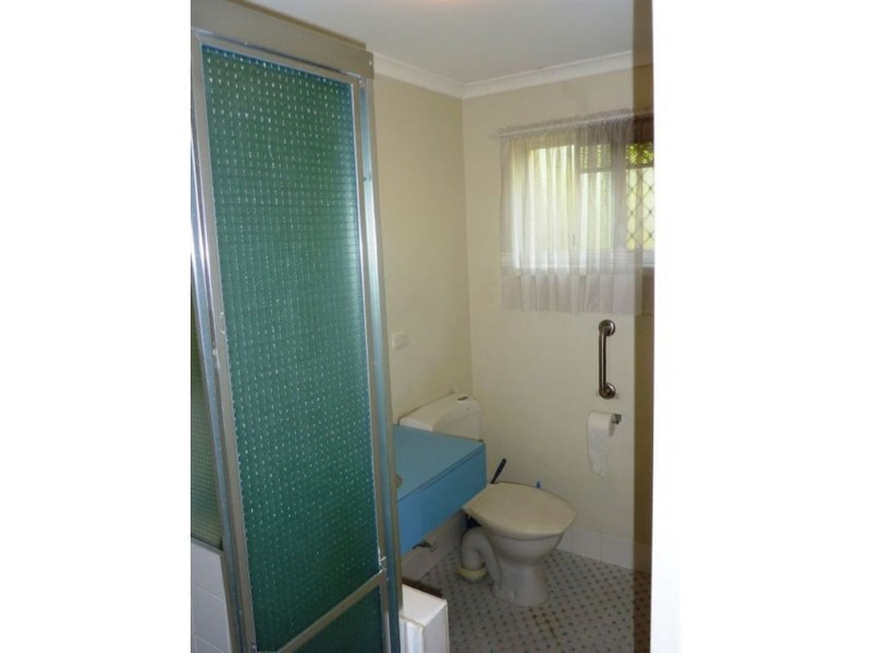 20 Crinum Crescent, Southport QLD 4215