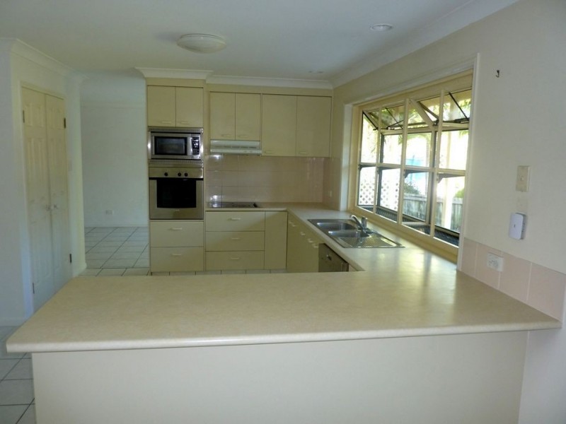 4 Everest Drive, Southport QLD 4215