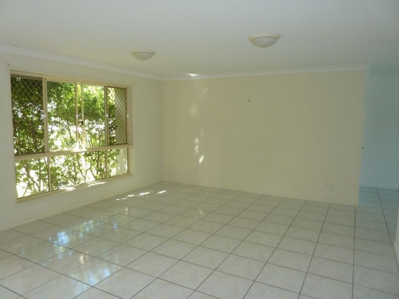 4 Everest Drive, Southport QLD 4215