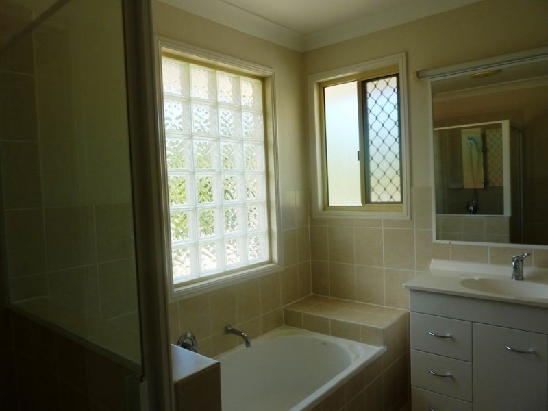 4 Everest Drive, Southport QLD 4215