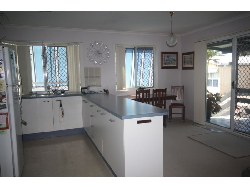 100/368 ‘Paradise Lakes Resort’ Oxley Drive, Runaway Bay QLD 4216