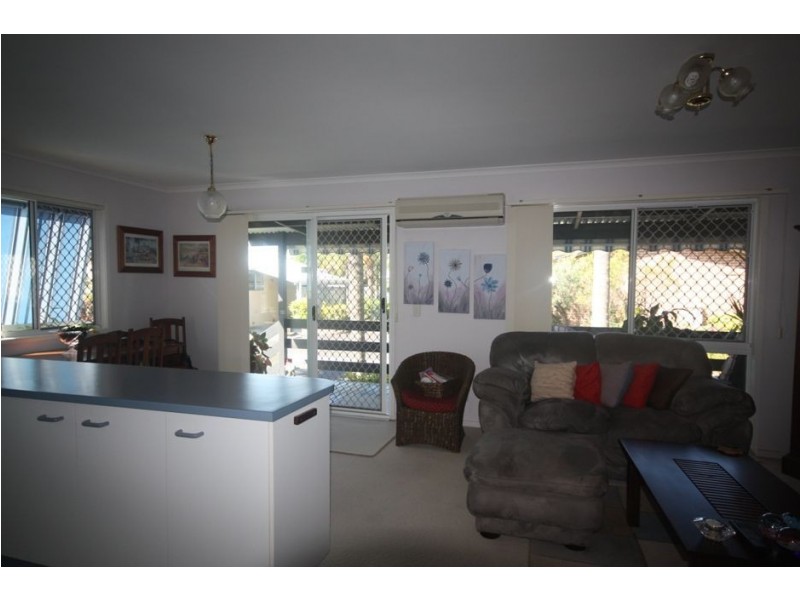 100/368 ‘Paradise Lakes Resort’ Oxley Drive, Runaway Bay QLD 4216