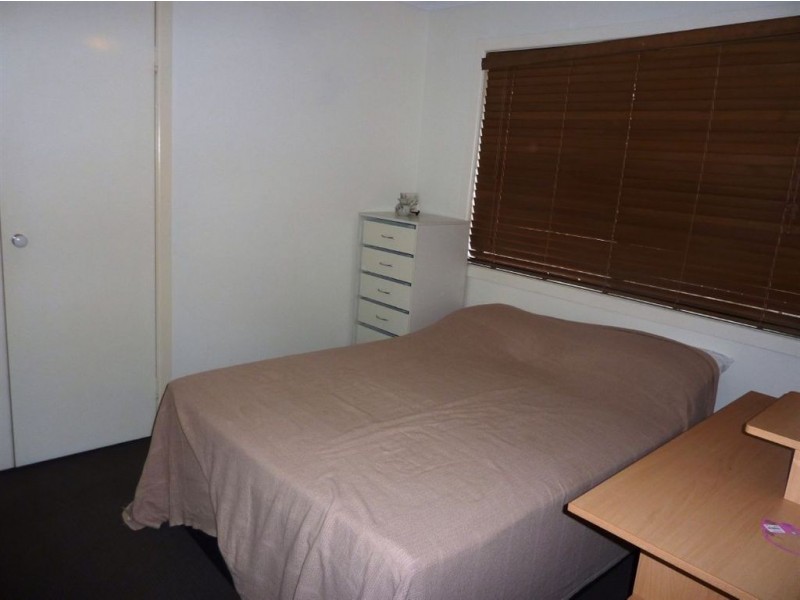13/4 Madsen Place, Southport QLD 4215