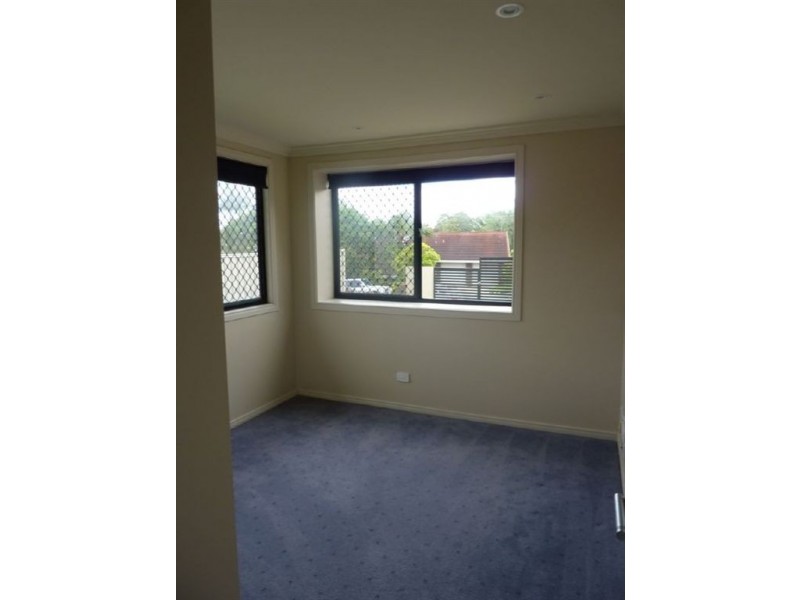 15 Allspice Drive, Ashmore QLD 4214