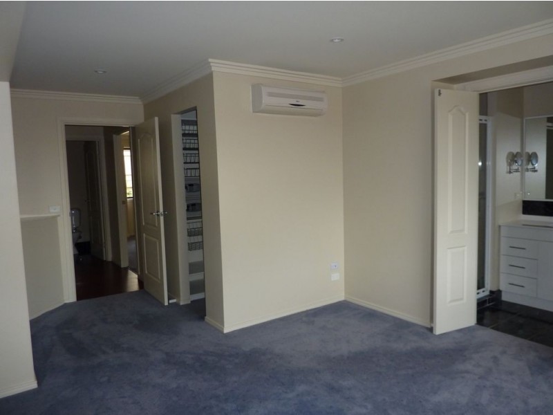 15 Allspice Drive, Ashmore QLD 4214