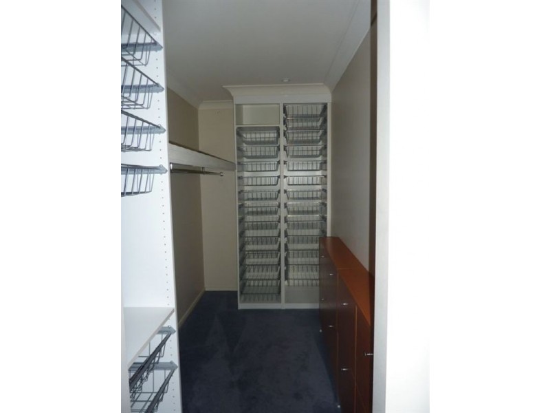 15 Allspice Drive, Ashmore QLD 4214