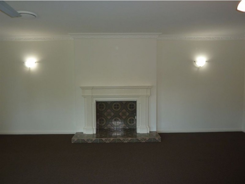 13 Inga Avenue, Surfers Paradise QLD 4217