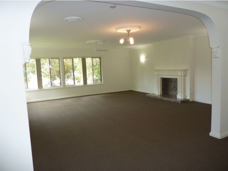 13 Inga Avenue, Surfers Paradise QLD 4217