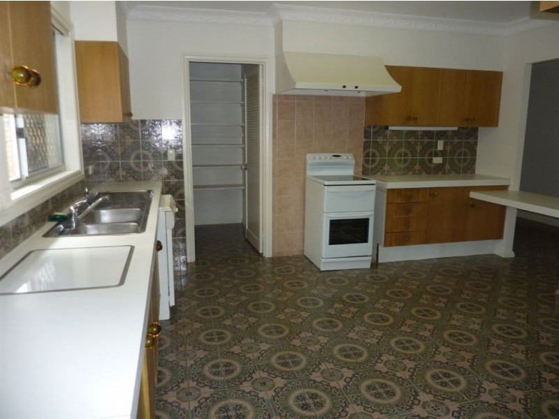 13 Inga Avenue, Surfers Paradise QLD 4217