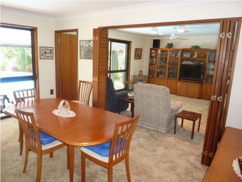 38 Hillview Parade, Ashmore QLD 4214