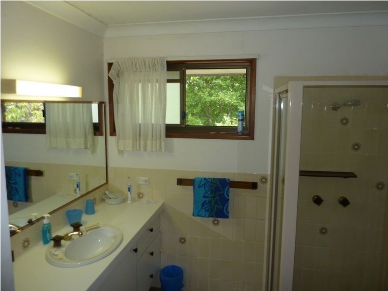 38 Hillview Parade, Ashmore QLD 4214