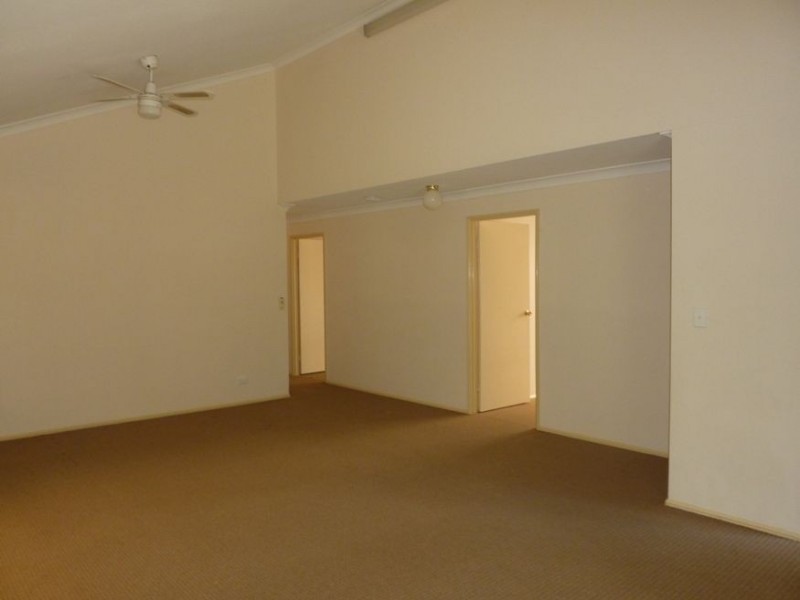 76/601 Pine Ridge Road, Biggera Waters QLD 4216
