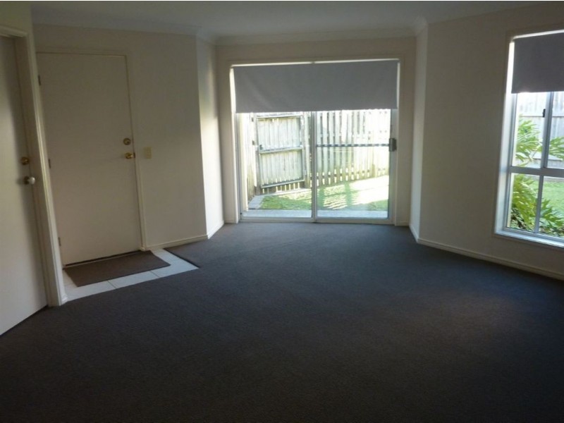 1/7 Joshua Close, Arundel QLD 4214