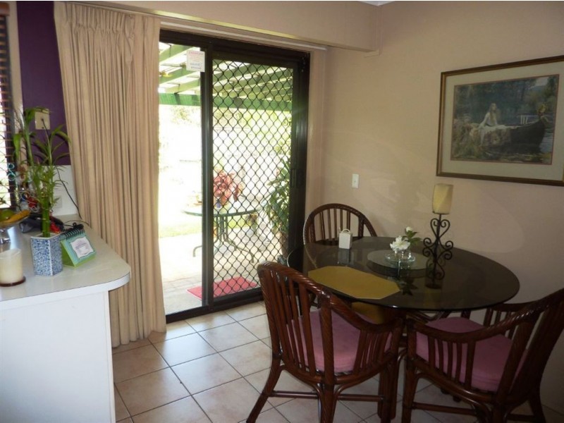 4/8 Inchcape Court, Ashmore QLD 4214