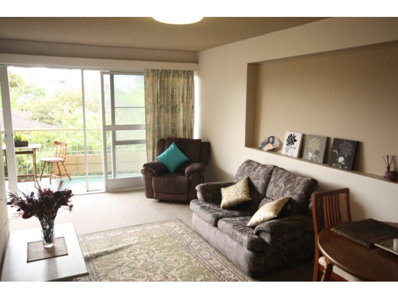 6/224 Marine Parade, Labrador QLD 4215