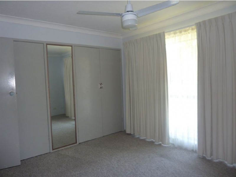 24 Evans Drive, Benowa QLD 4217