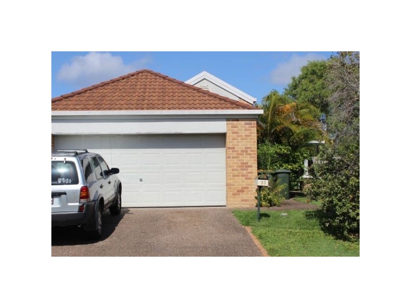 33 Waterdown Drive, Elanora QLD 4221
