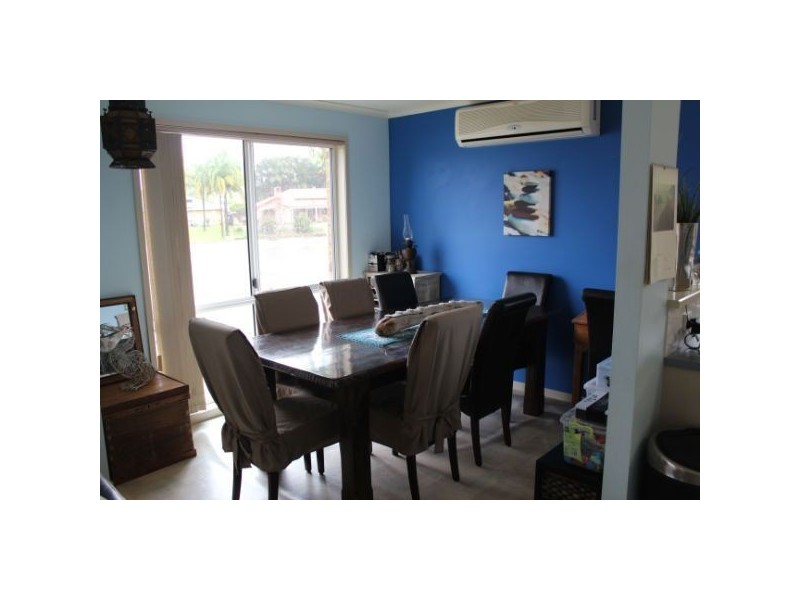 33 Waterdown Drive, Elanora QLD 4221