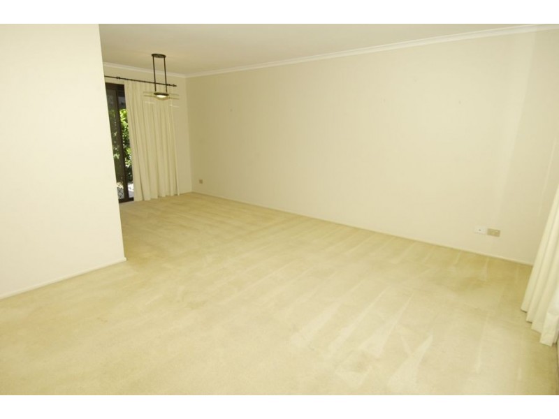 96 Pappas Way, Carrara QLD 4211
