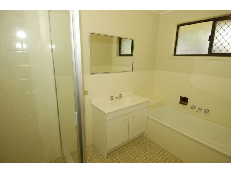 96 Pappas Way, Carrara QLD 4211