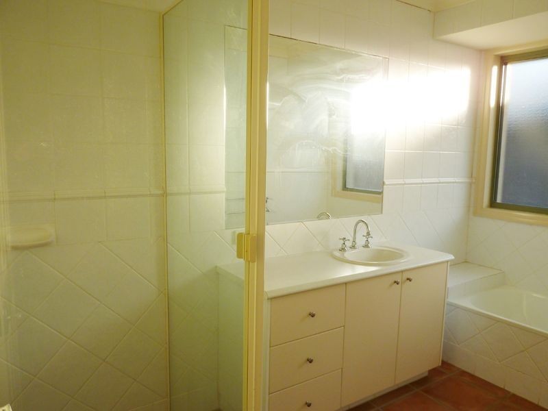 14 Shinnecock Close, Hope Island QLD 4212