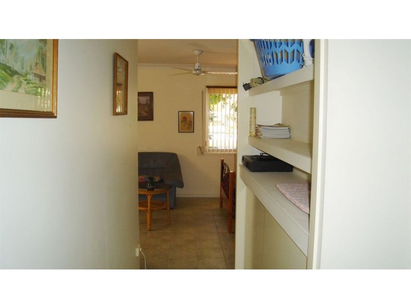 10 Tomanbil Terrace, Ashmore QLD 4214