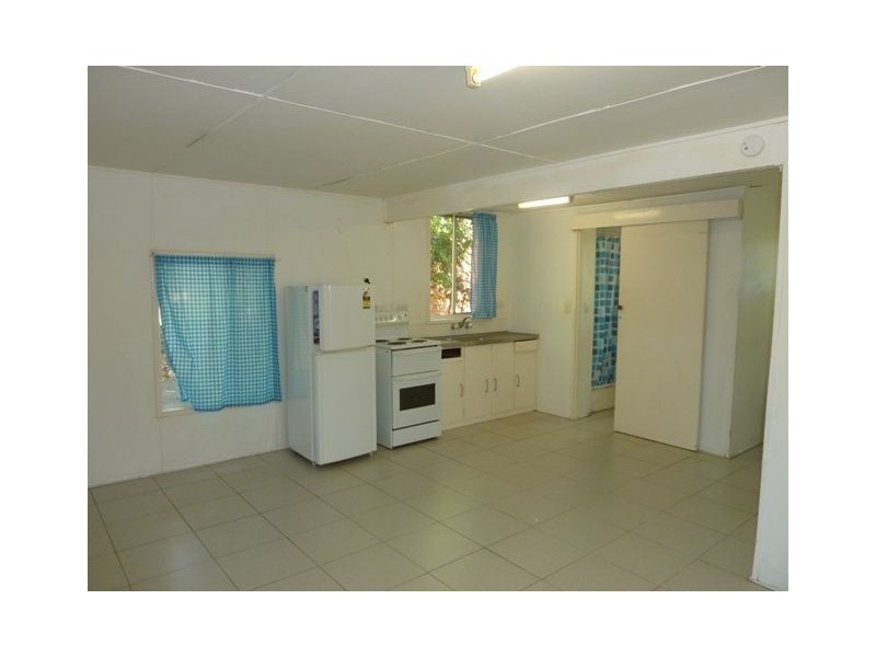 10 Allunga Avenue, Ashmore QLD 4214