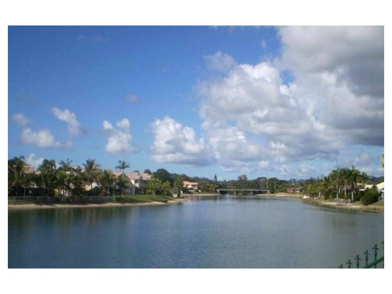 41 Waterdown Drive, Elanora QLD 4221