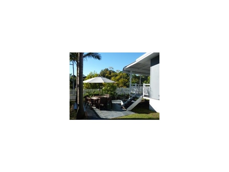 35 Dandar Drive, Southport QLD 4215