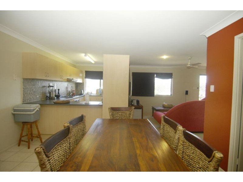 1/76 Paddington Drive, Carrara QLD 4211